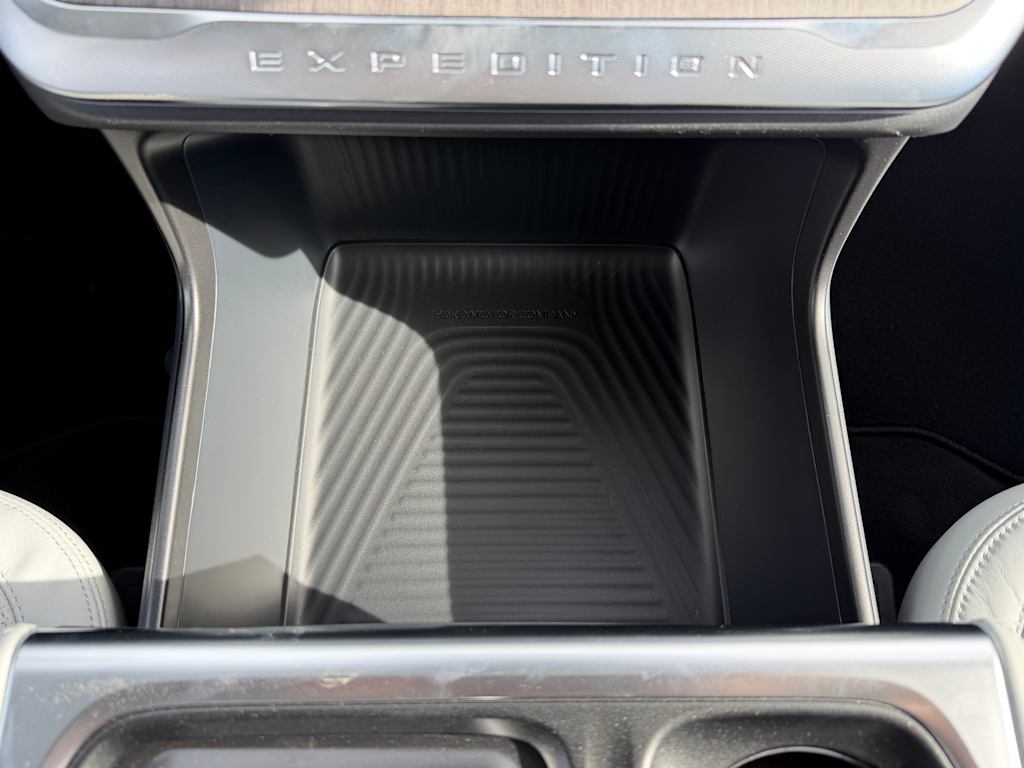 Thumbnail: 2026 Ford Expedition - 25