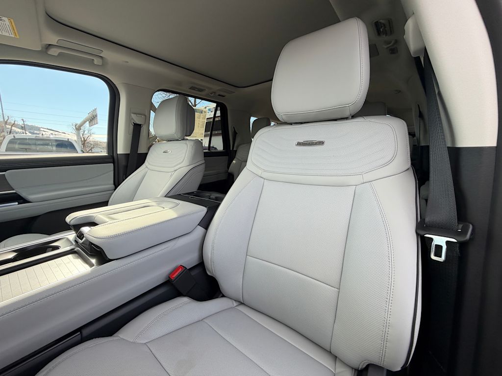 Thumbnail: 2026 Ford Expedition - 9