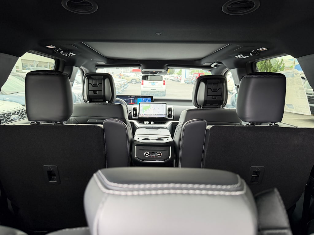 Thumbnail: 2026 Ford Expedition - 32