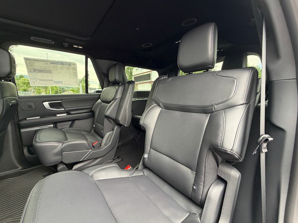 Thumbnail: 2026 Ford Expedition - 10