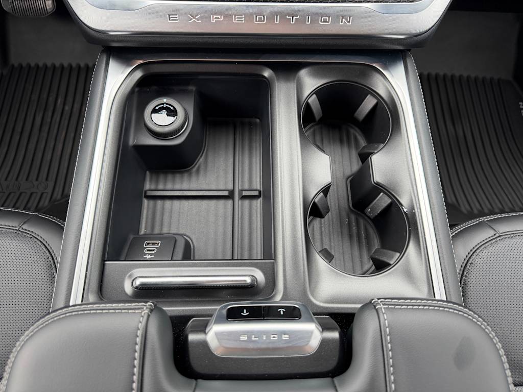 Thumbnail: 2026 Ford Expedition - 23