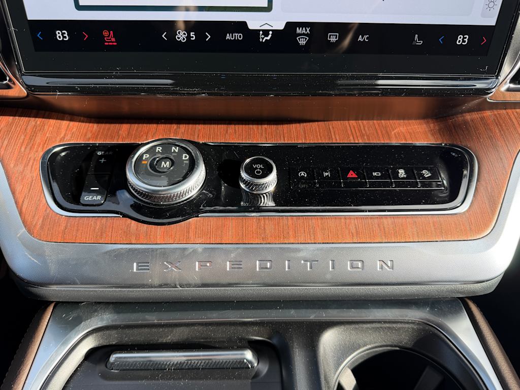 Thumbnail: 2026 Ford Expedition - 21