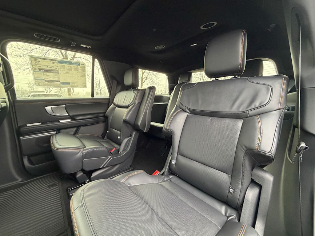 Thumbnail: 2026 Ford Expedition - 9