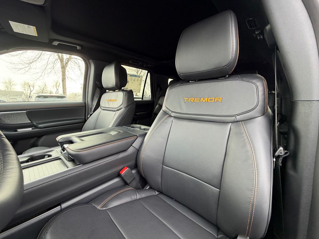 Thumbnail: 2026 Ford Expedition - 8