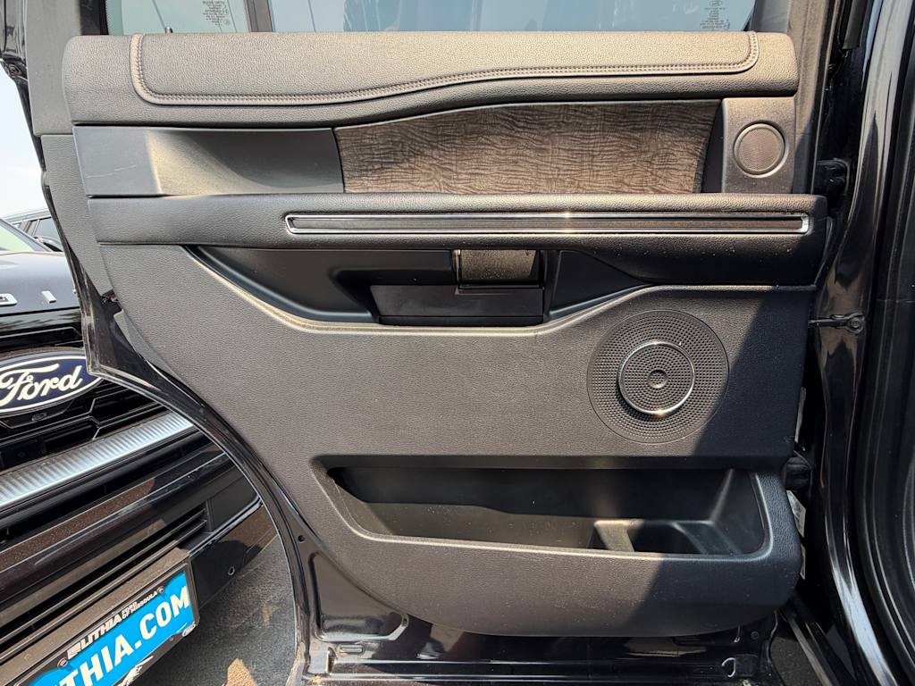 Thumbnail: 2019 Ford Expedition - 29
