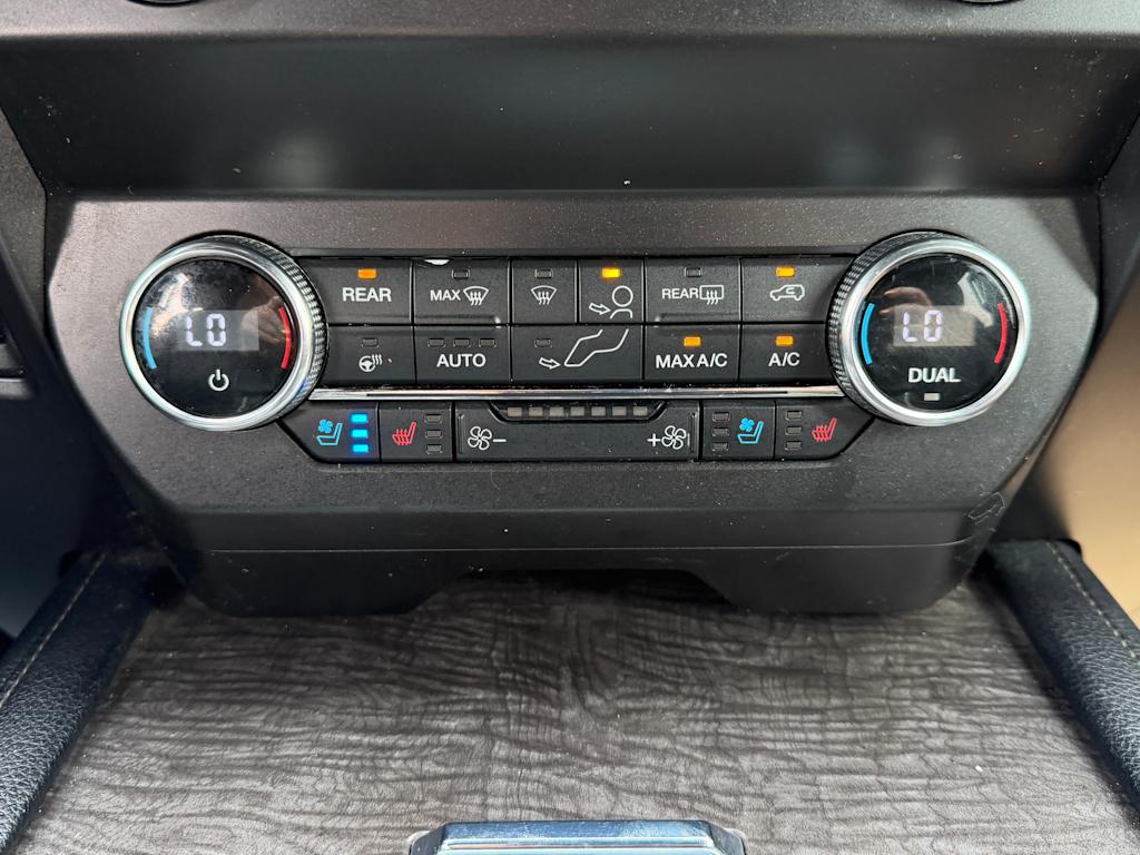 Thumbnail: 2019 Ford Expedition - 21