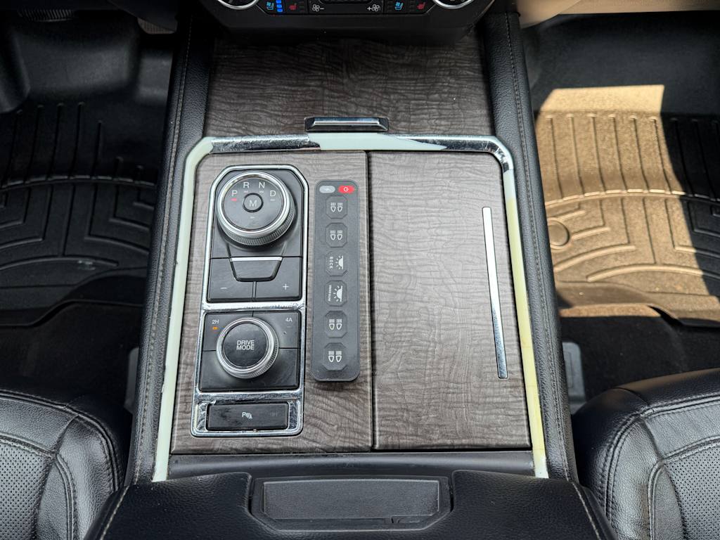 Thumbnail: 2019 Ford Expedition - 12