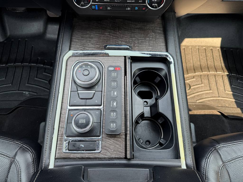 Thumbnail: 2019 Ford Expedition - 24