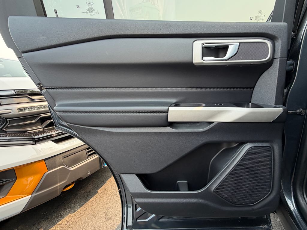 Thumbnail: 2022 Ford Explorer - 27
