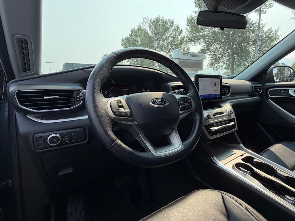 Thumbnail: 2022 Ford Explorer - 2