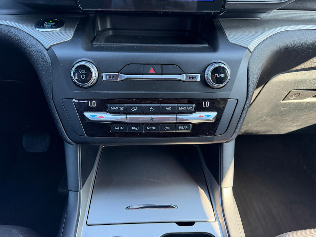 Thumbnail: 2020 Ford Explorer - 20