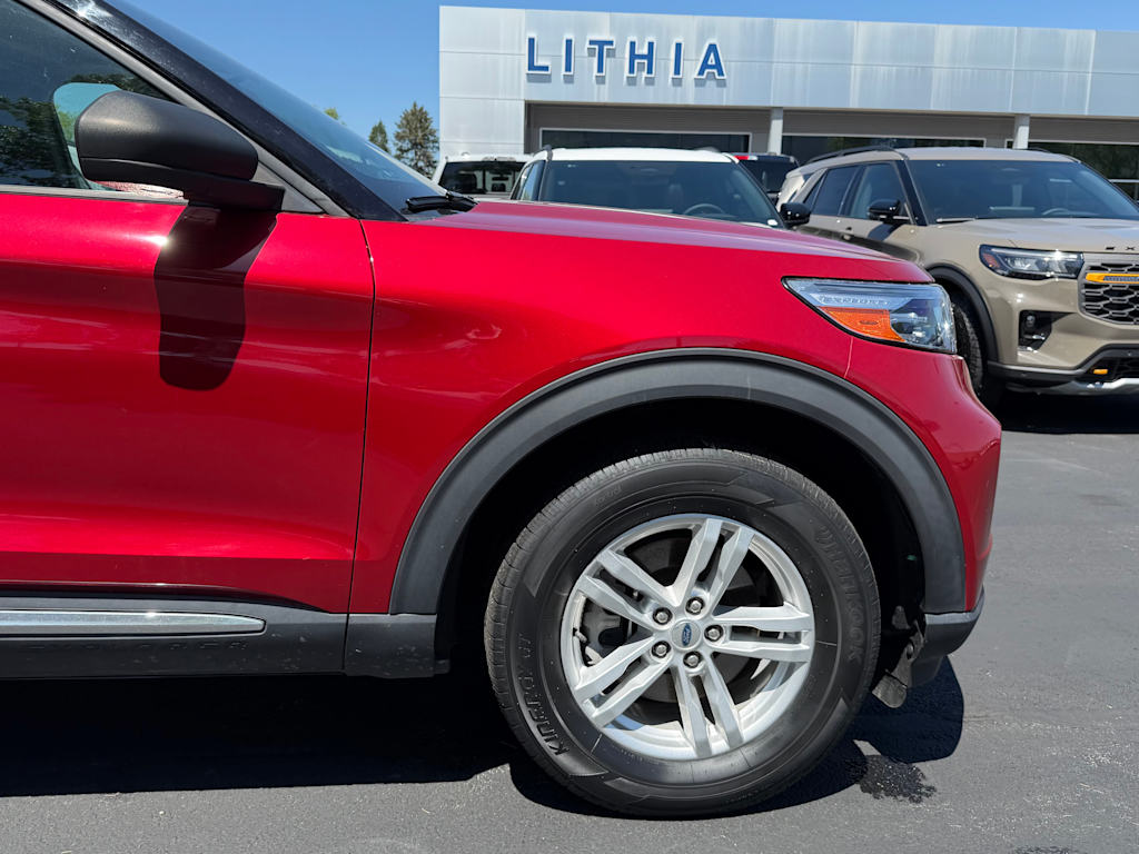 Thumbnail: 2020 Ford Explorer - 5