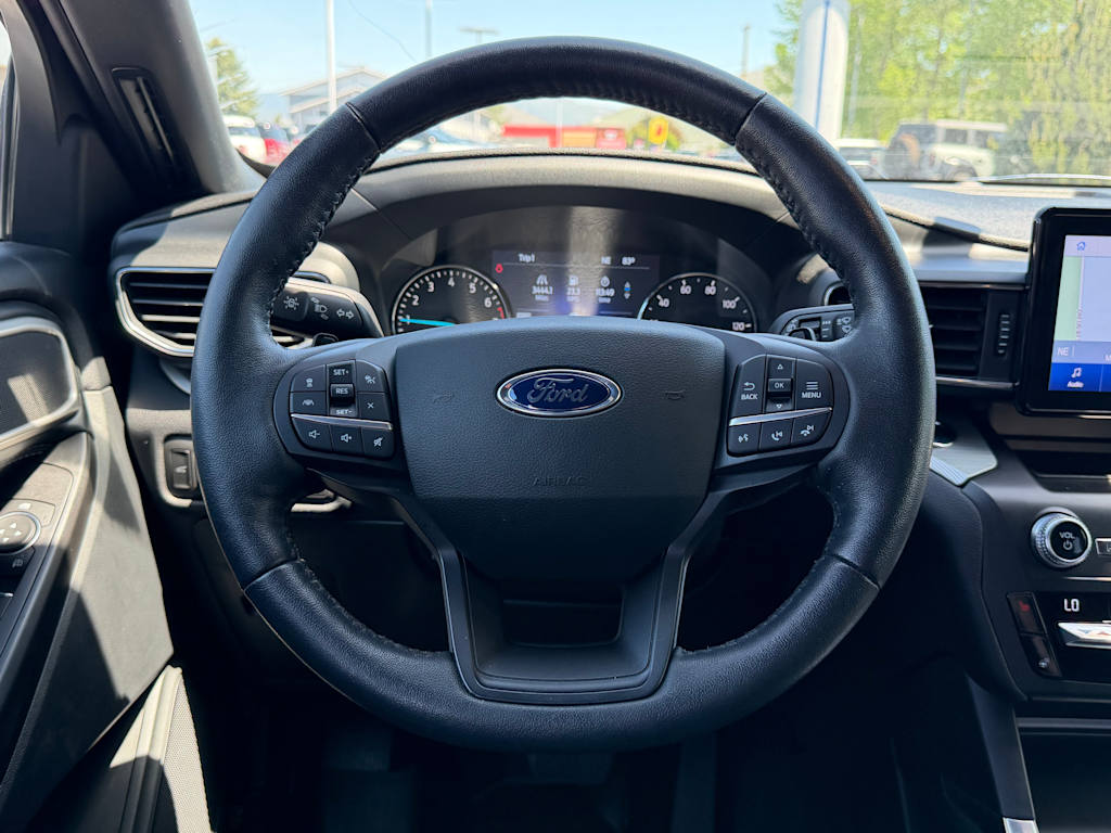 Thumbnail: 2020 Ford Explorer - 6