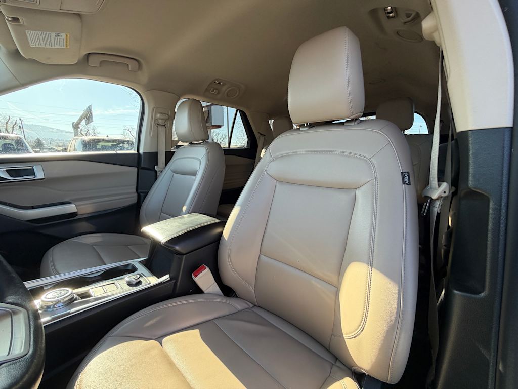 Thumbnail: 2024 Ford Explorer - 8