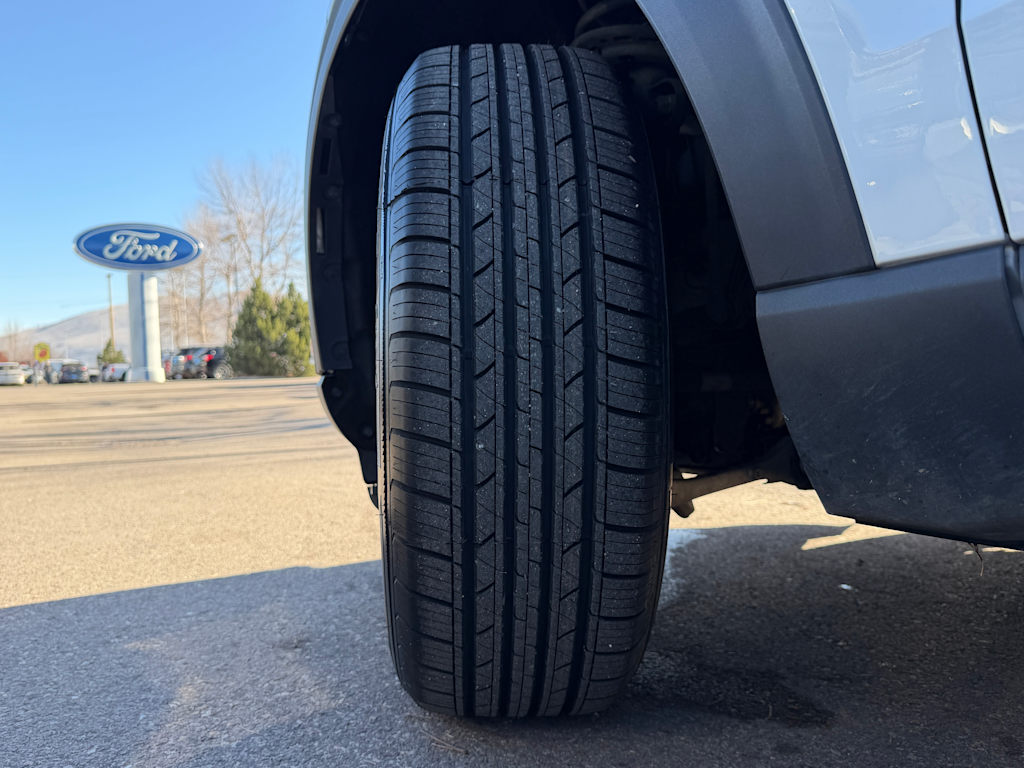 Thumbnail: 2024 Ford Explorer - 32