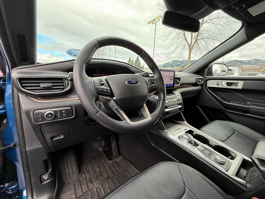 2020 Ford Explorer Limited 2