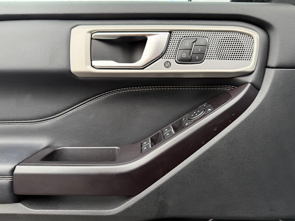2020 Ford Explorer Limited 21