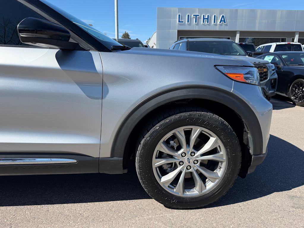 Thumbnail: 2021 Ford Explorer - 5