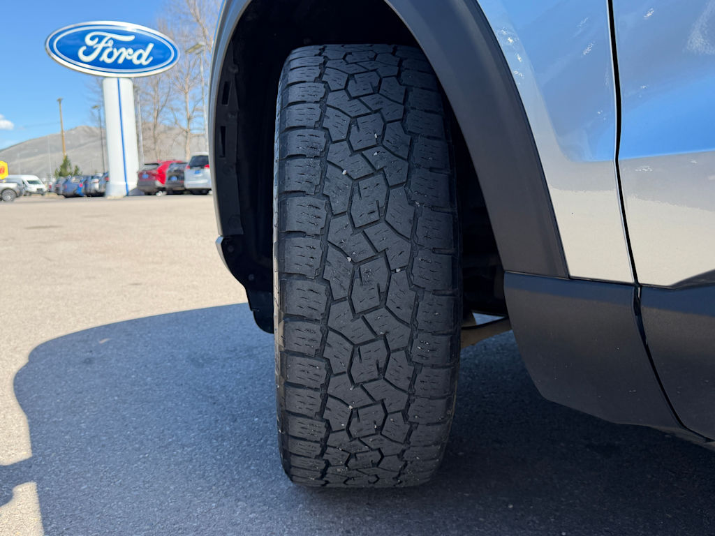 Thumbnail: 2021 Ford Explorer - 32