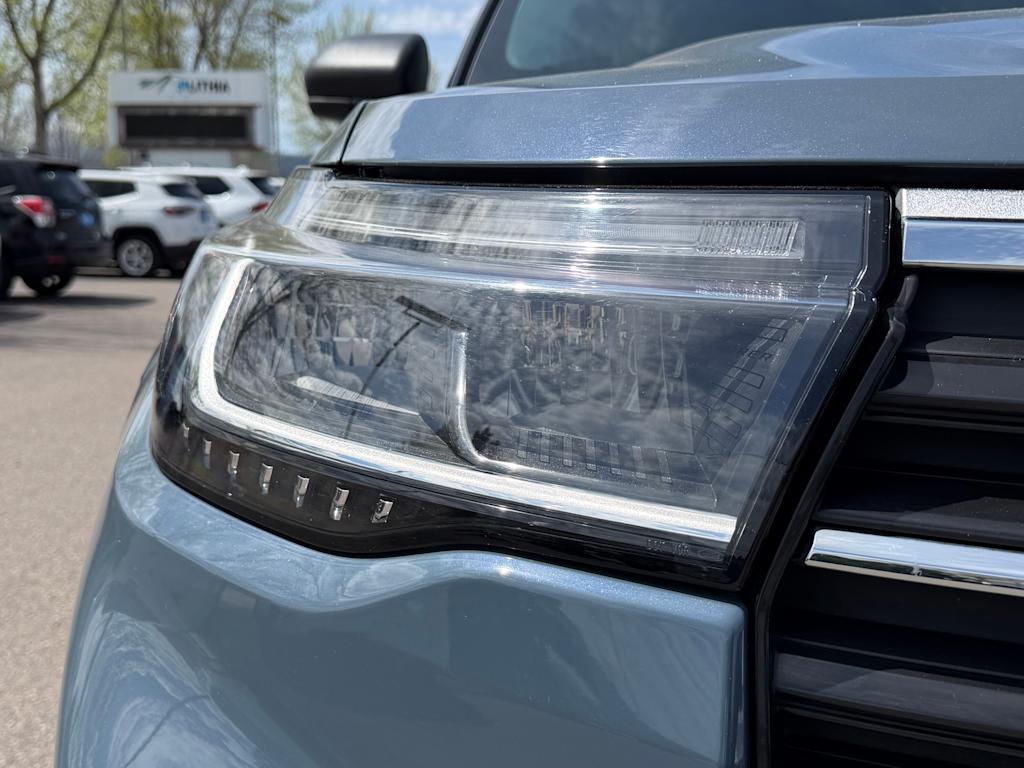 Thumbnail: 2025 Ford Explorer - 16