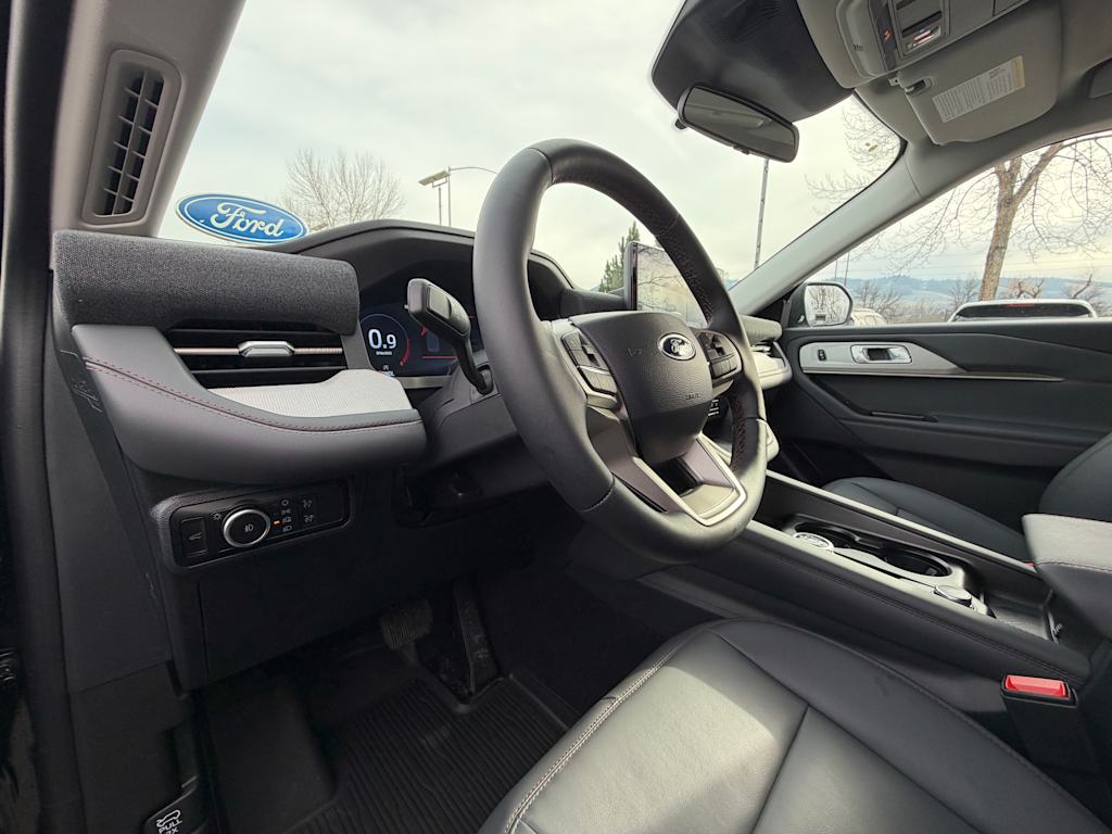 Thumbnail: 2026 Ford Explorer - 2