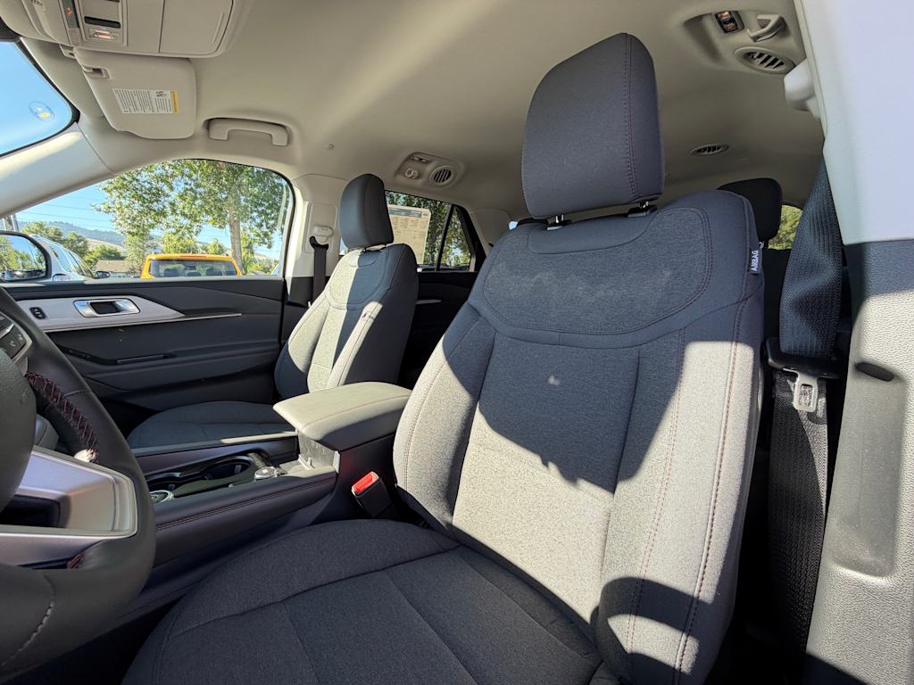 Thumbnail: 2026 Ford Explorer - 8