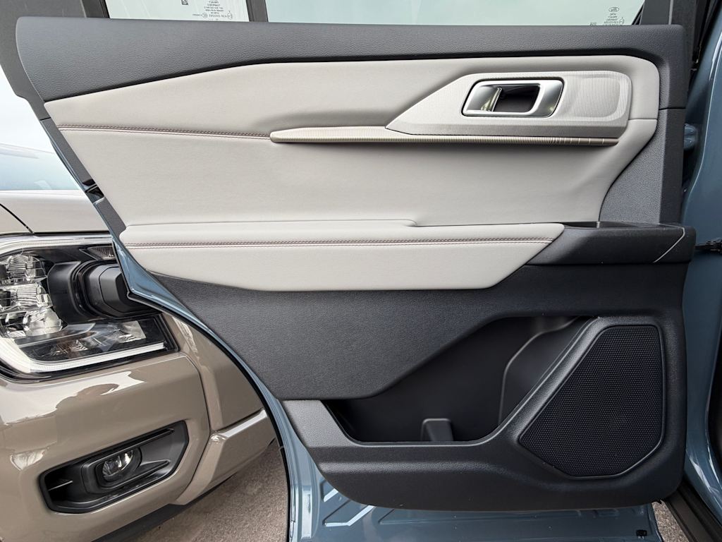 Thumbnail: 2026 Ford Explorer - 25