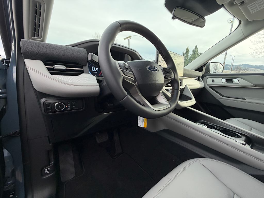 Thumbnail: 2026 Ford Explorer - 2