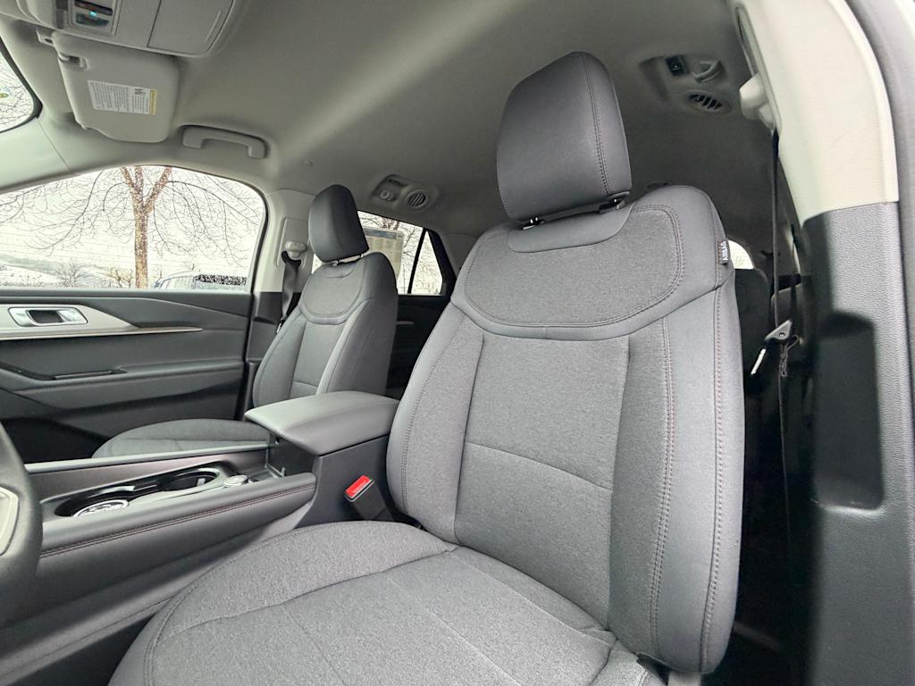 Thumbnail: 2026 Ford Explorer - 8