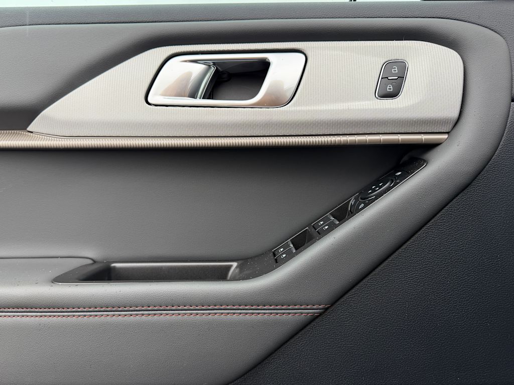 Thumbnail: 2026 Ford Explorer - 22