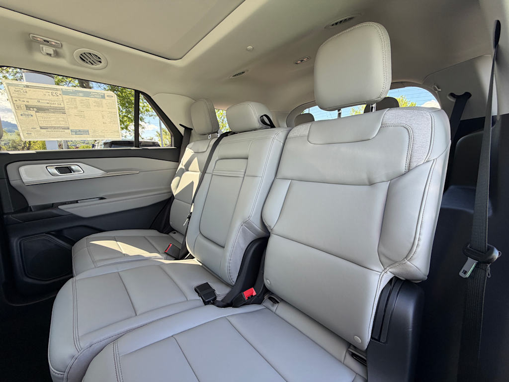 Thumbnail: 2026 Ford Explorer - 9