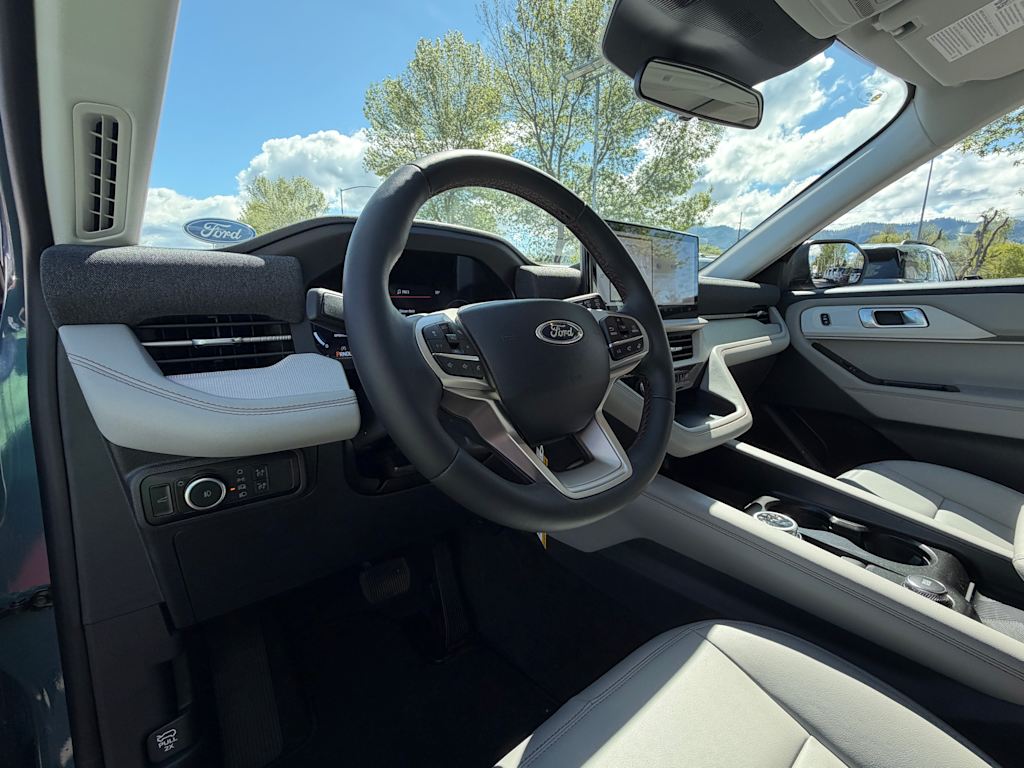 Thumbnail: 2026 Ford Explorer - 2