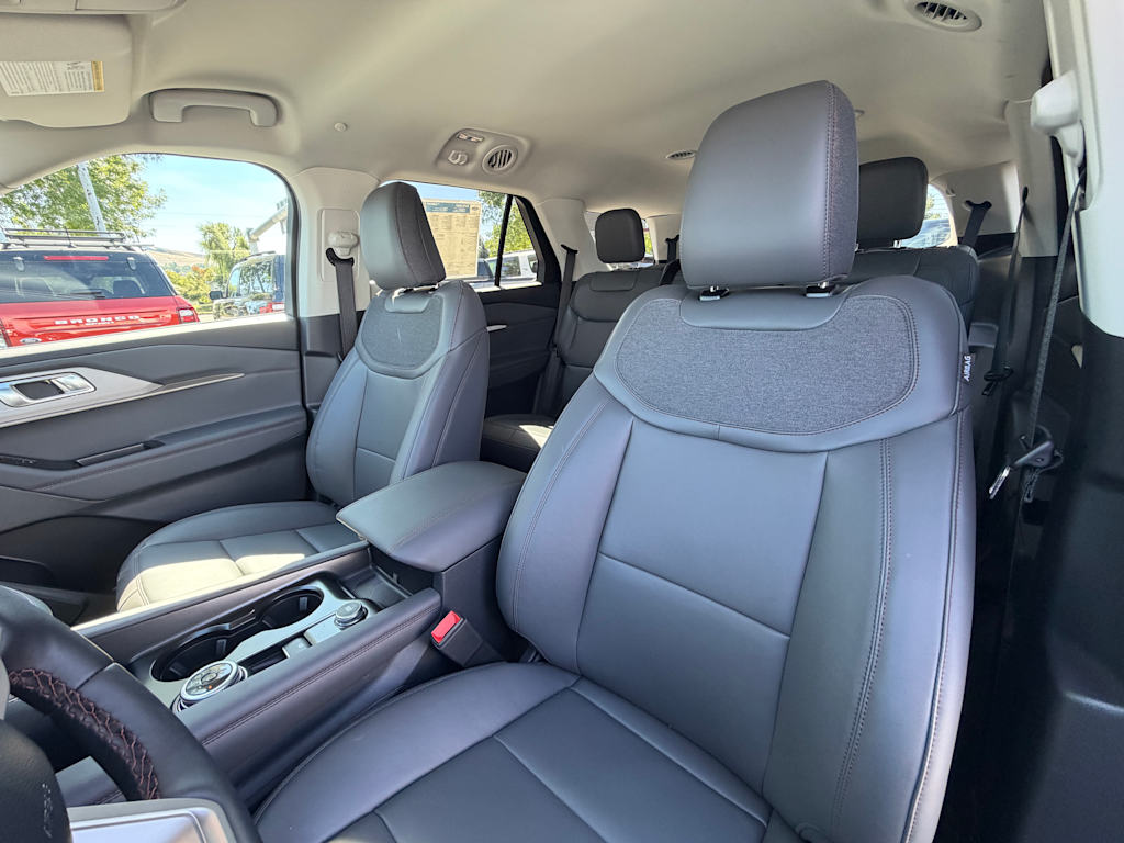 Thumbnail: 2026 Ford Explorer - 7