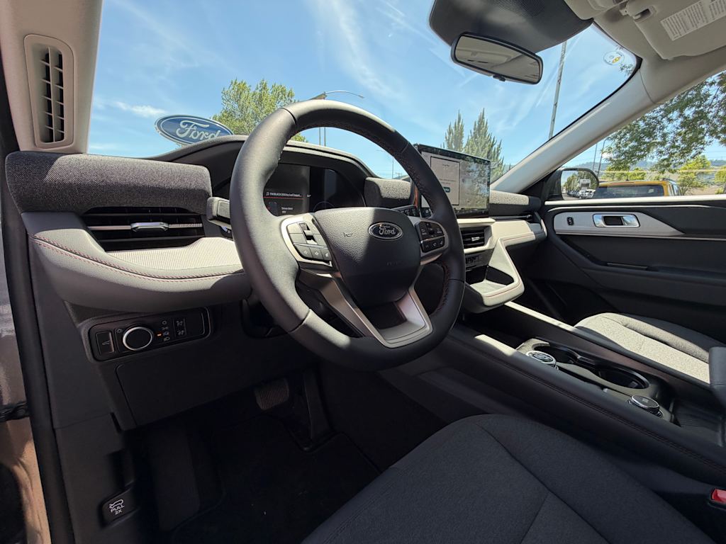 Thumbnail: 2026 Ford Explorer - 2
