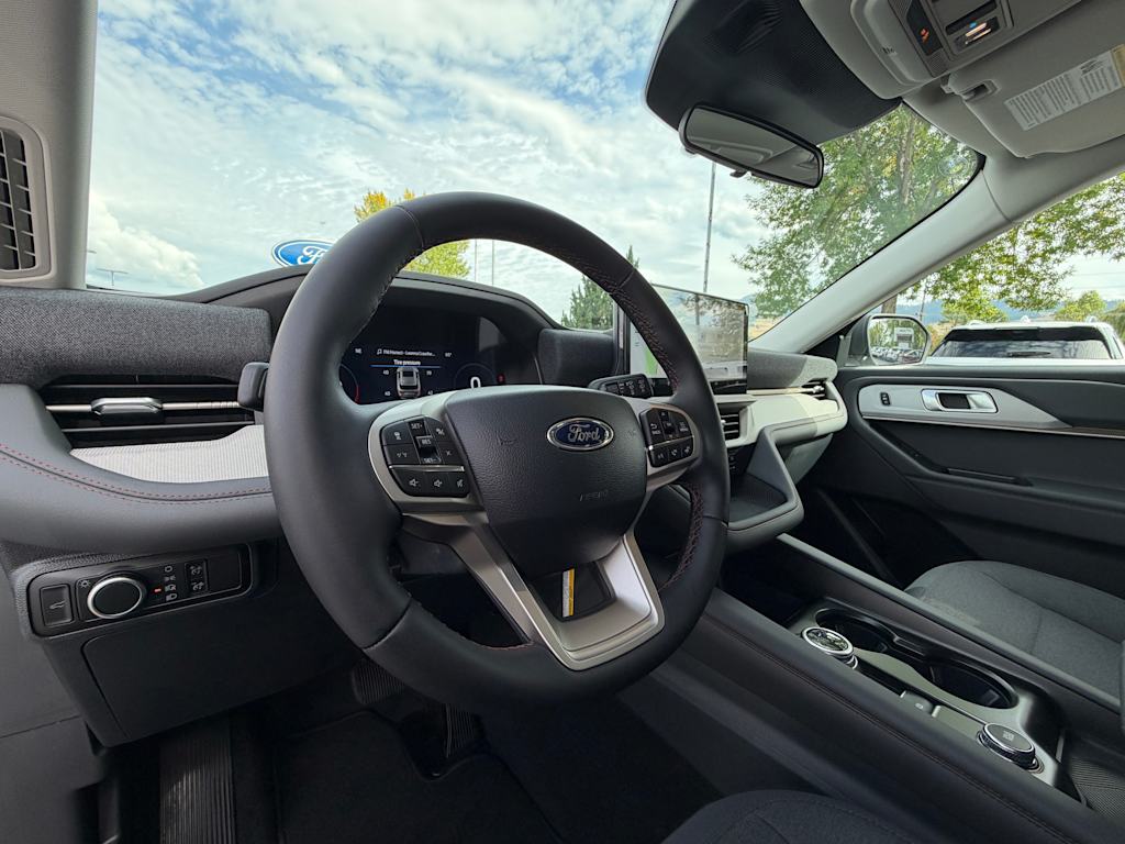 Thumbnail: 2026 Ford Explorer - 2