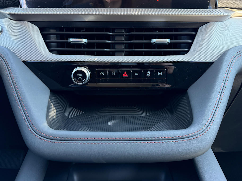 Thumbnail: 2026 Ford Explorer - 23