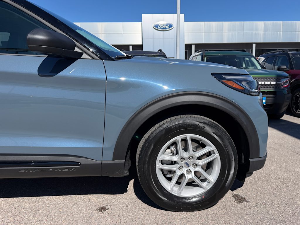 Thumbnail: 2026 Ford Explorer - 7