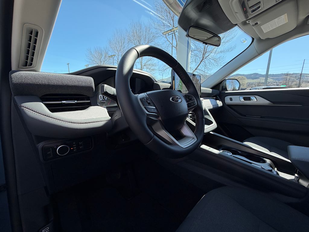 Thumbnail: 2026 Ford Explorer - 2