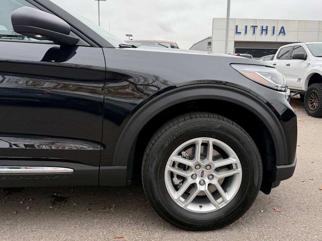 Thumbnail: 2025 Ford Explorer - 7