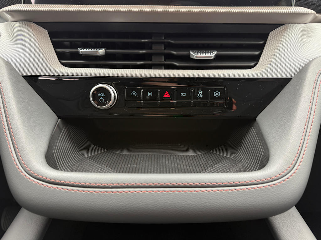 Thumbnail: 2025 Ford Explorer - 23