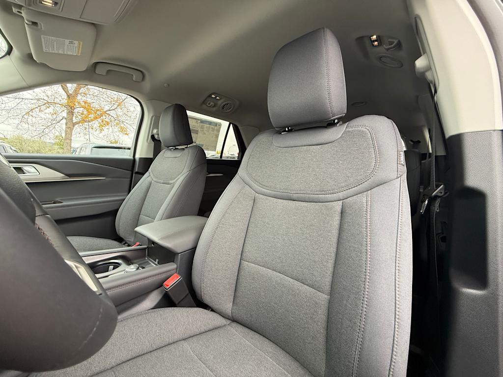 Thumbnail: 2025 Ford Explorer - 9