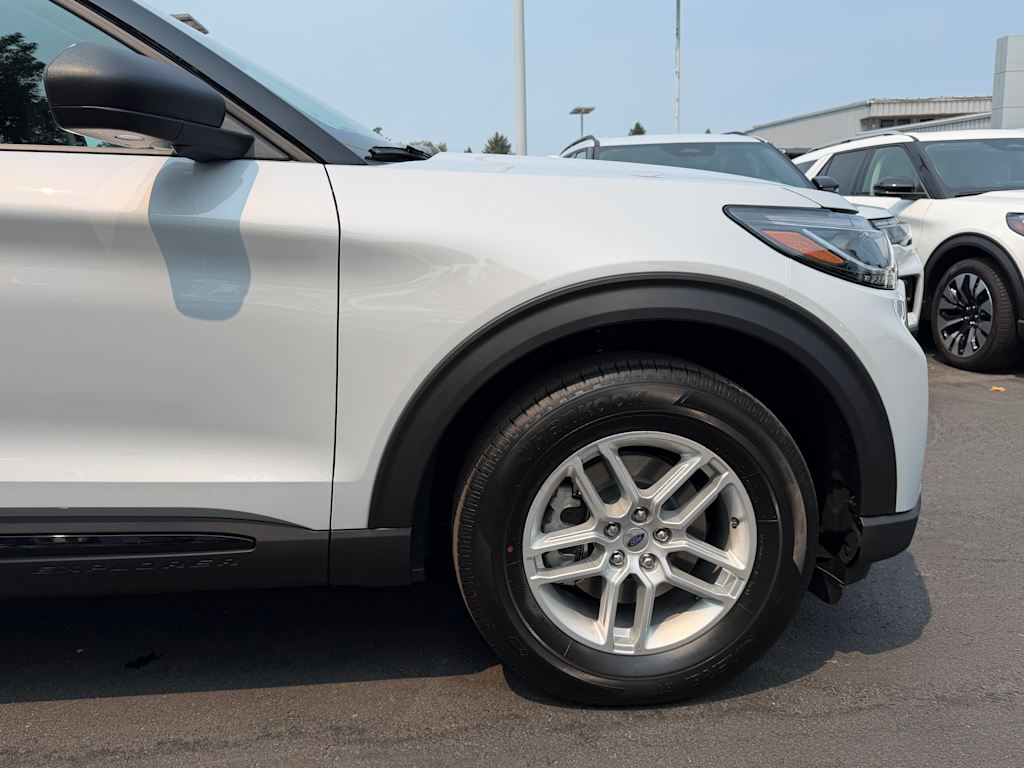 Thumbnail: 2026 Ford Explorer - 6