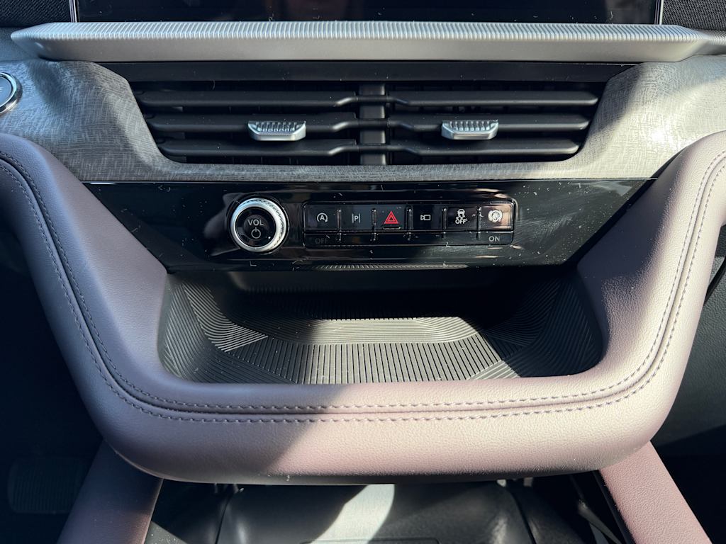 Thumbnail: 2026 Ford Explorer - 25