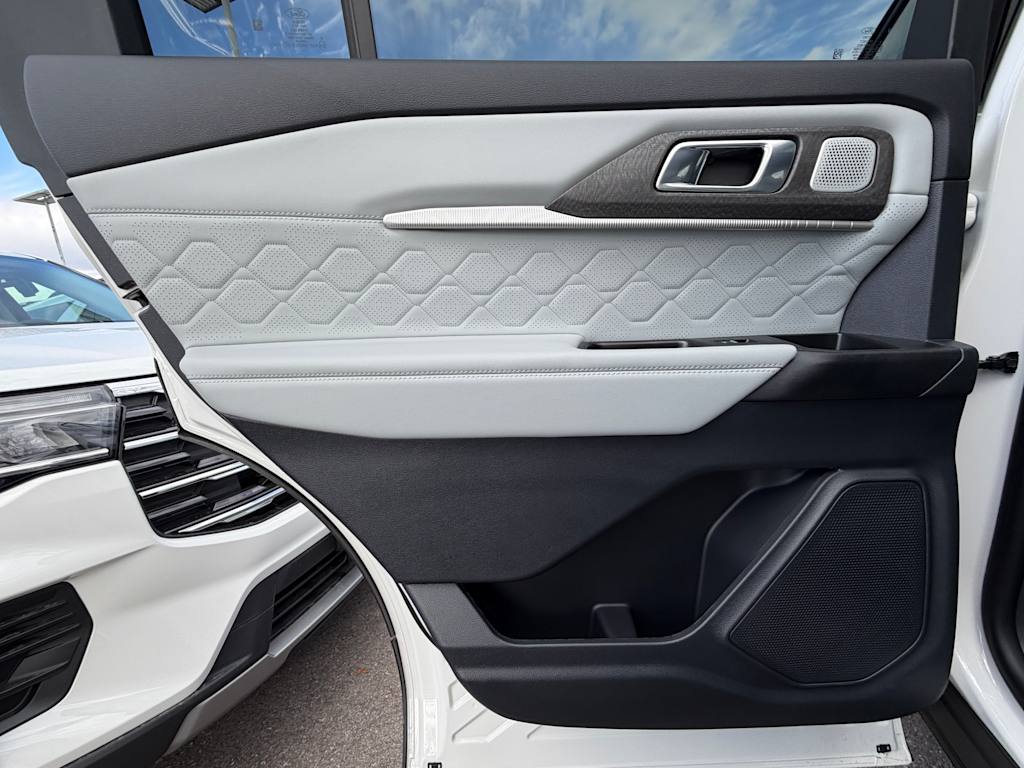 Thumbnail: 2026 Ford Explorer - 28