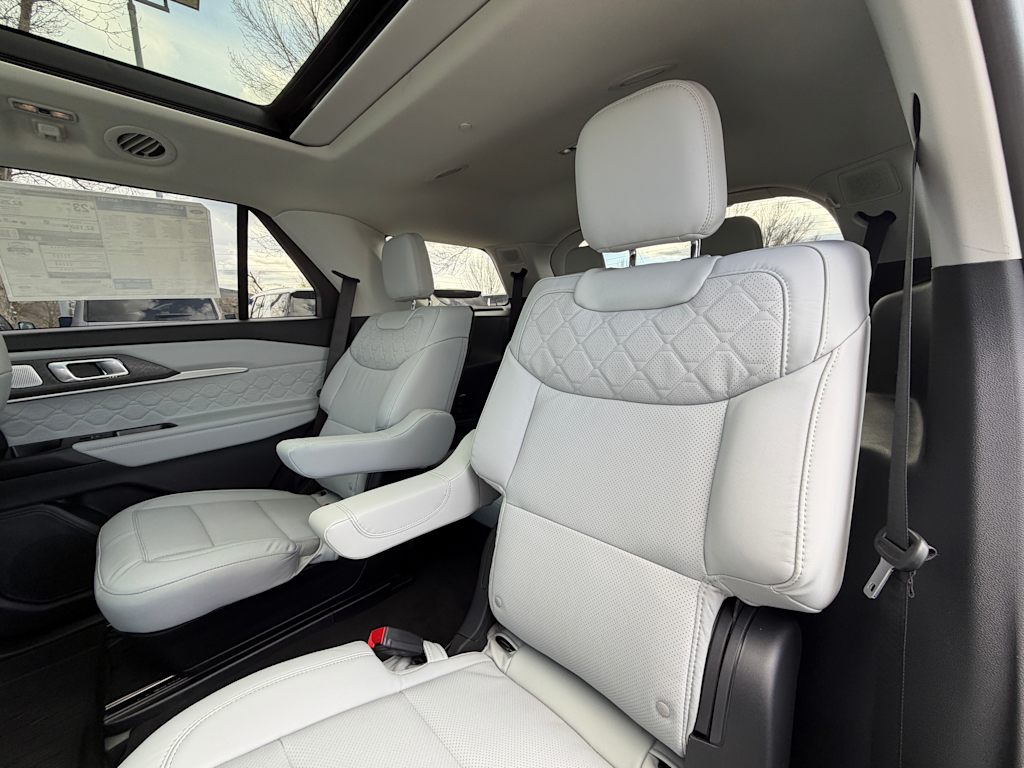 Thumbnail: 2026 Ford Explorer - 10