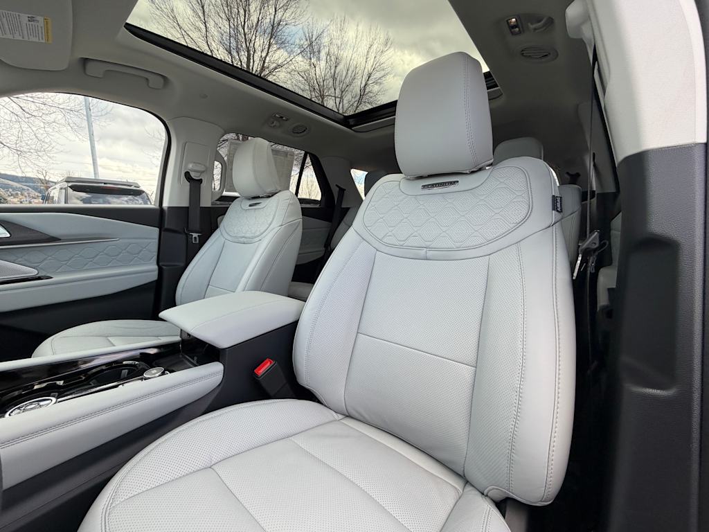 Thumbnail: 2026 Ford Explorer - 8