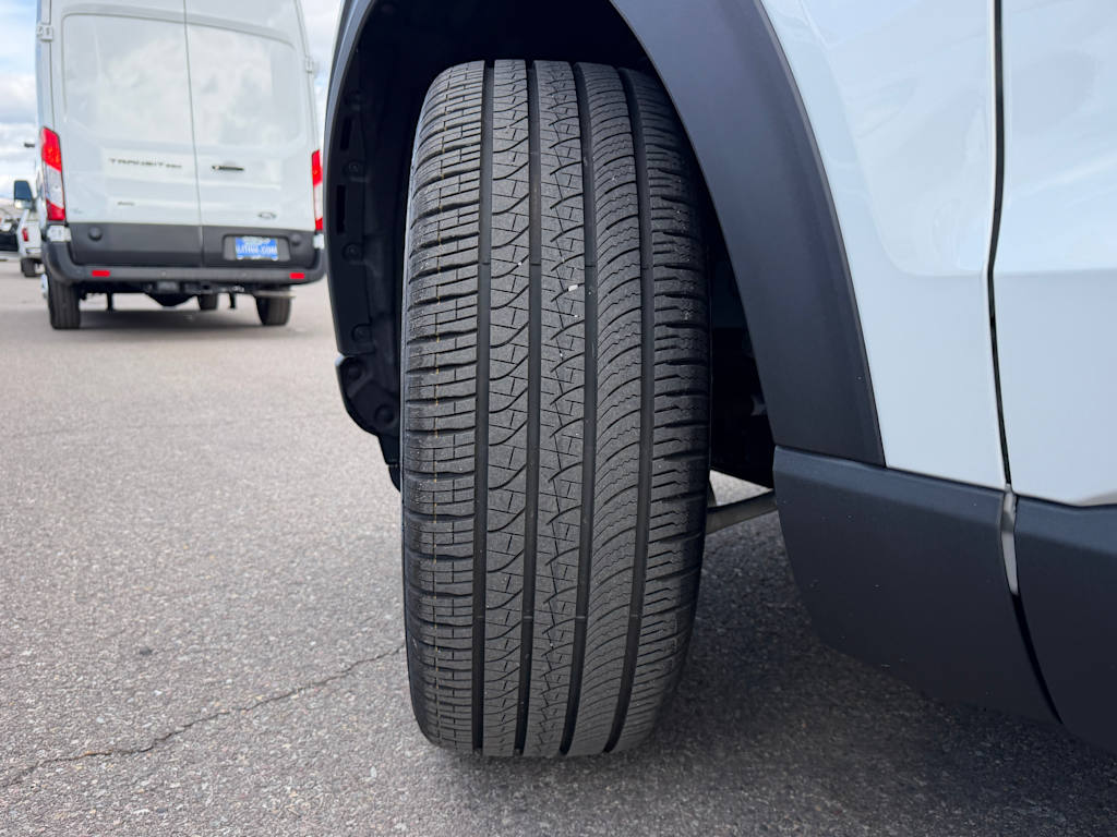 Thumbnail: 2026 Ford Explorer - 9