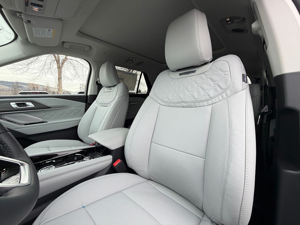 Thumbnail: 2026 Ford Explorer - 8