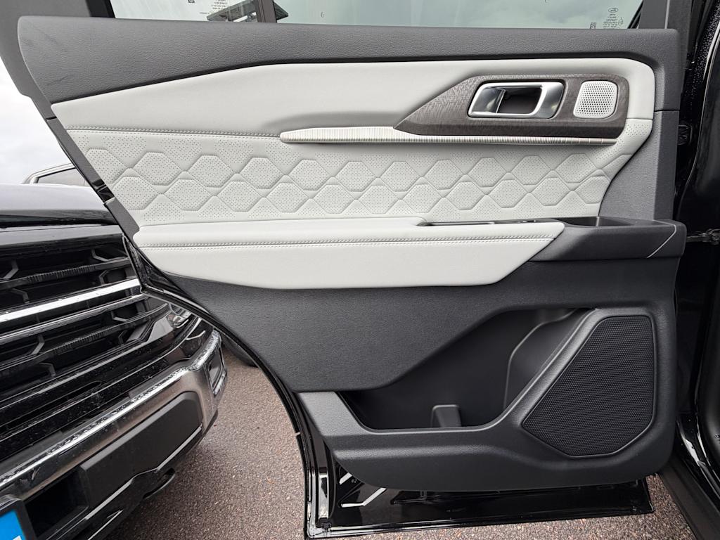 Thumbnail: 2026 Ford Explorer - 26