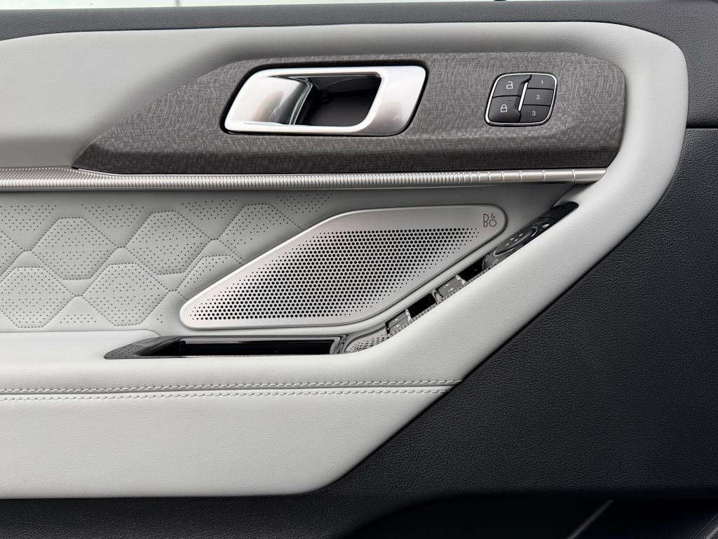 Thumbnail: 2026 Ford Explorer - 21